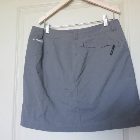 SOLD Columbia Hardware Skort - EUC - Picture 2 of 6